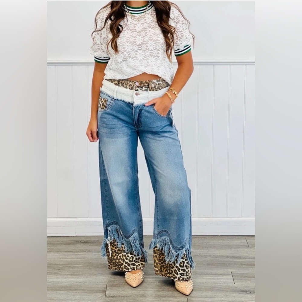 NWOT Double Waist Frayed Hem Jeans with Leopard Detail Oli & Hali Denim - Picture 15 of 16